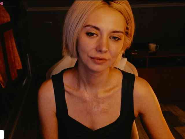 blondeiceann webcam