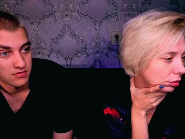 blondeiceann webcam