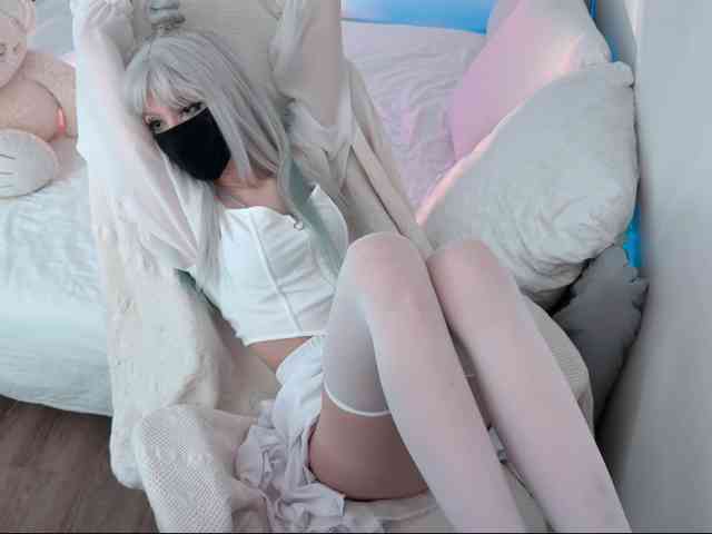 MissOlivka webcam