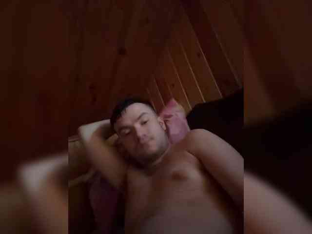 Lemonch Live Webcam on BongaCams
