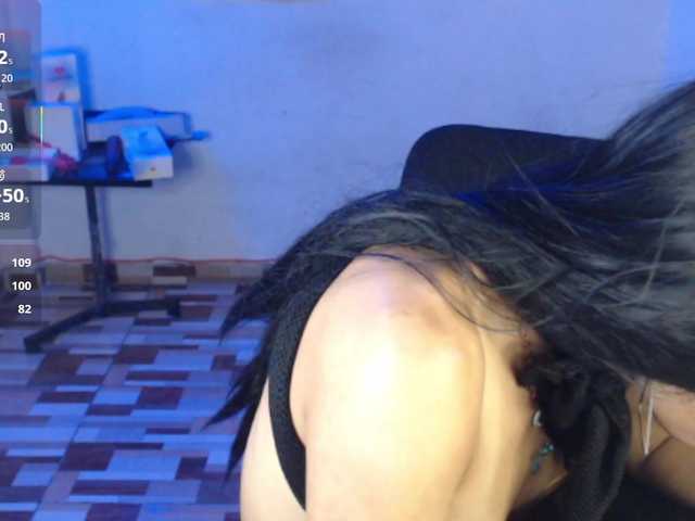 dakkohott live cam on BongaCams
