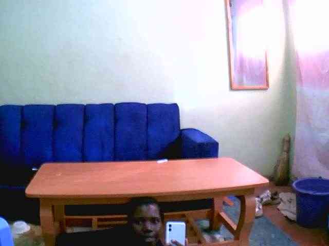 Pricky-me webcam