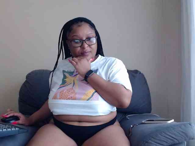 xxZoeyx Live Webcam on BongaCams