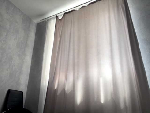 EmeritaFroehner live cam on BongaCams
