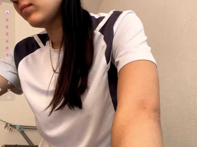 EmeritaFroehner live cam on BongaCams