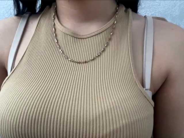 EmeritaFroehner live cam on BongaCams
