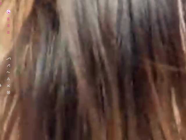 EmeritaFroehner live cam on BongaCams
