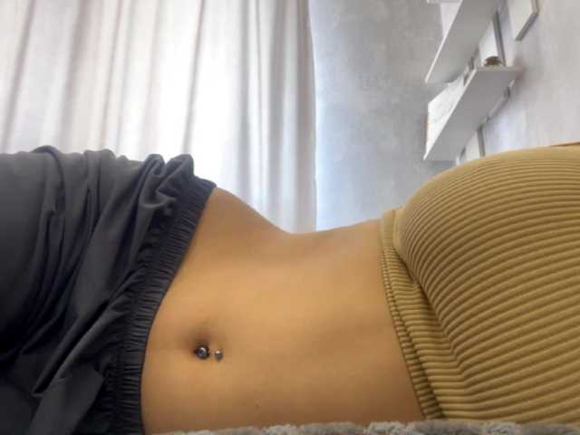 EmeritaFroehner live cam on BongaCams