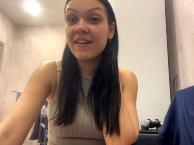 EmeritaFroehner live cam on BongaCams