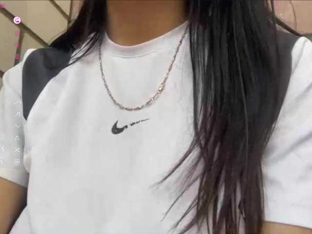 EmeritaFroehner live cam on BongaCams