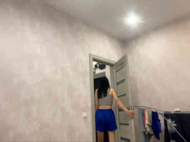 EmeritaFroehner webcam