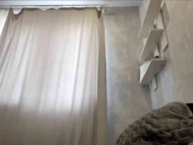 EmeritaFroehner webcam