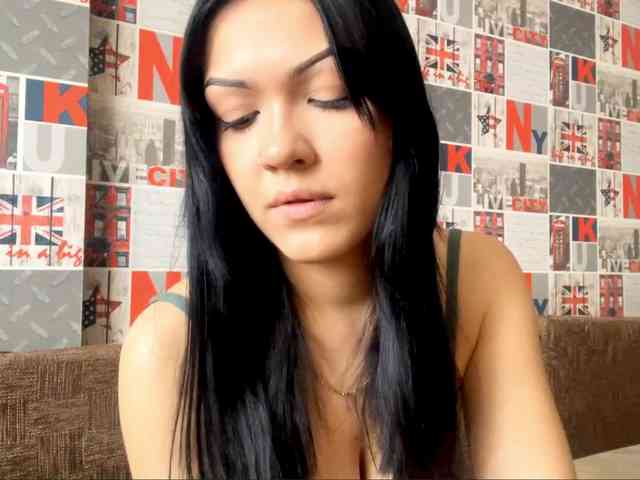 EmeritaFroehner webcam