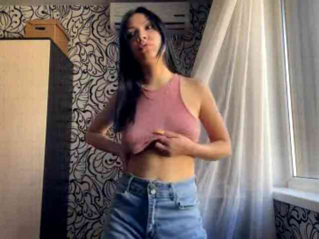 EmeritaFroehner webcam