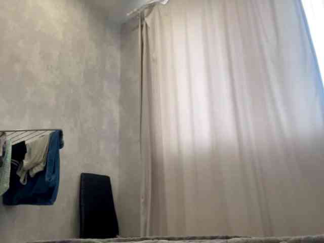 EmeritaFroehner webcam