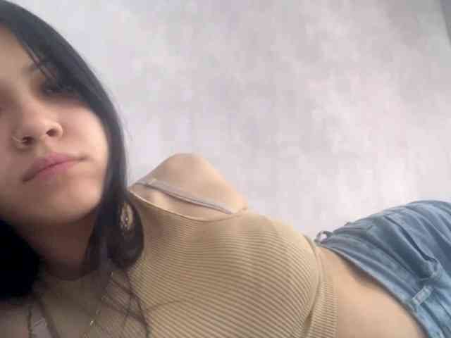 EmeritaFroehner webcam