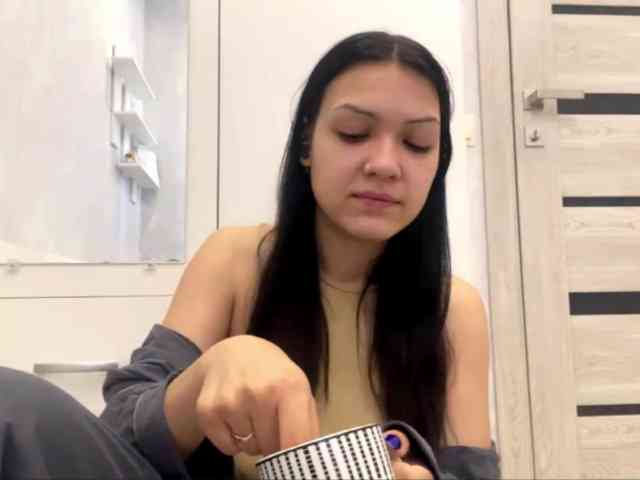 EmeritaFroehner webcam