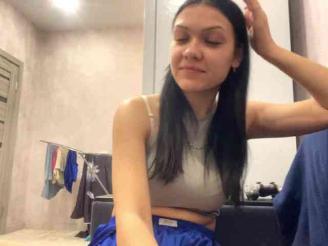 EmeritaFroehner webcam