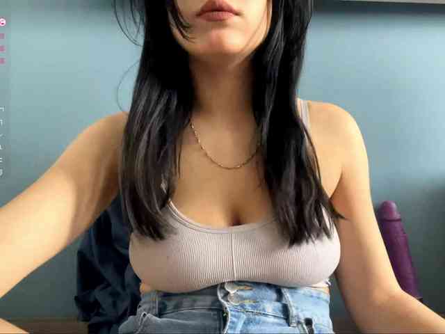 EmeritaFroehner webcam