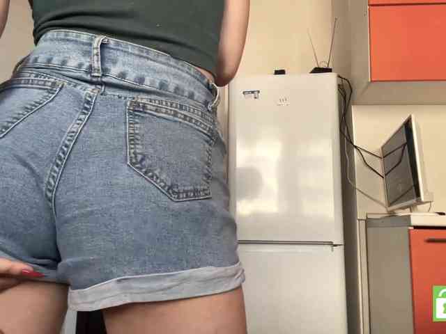 EmeritaFroehner webcam