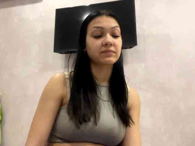 EmeritaFroehner webcam