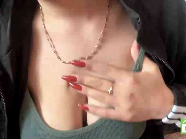 EmeritaFroehner webcam