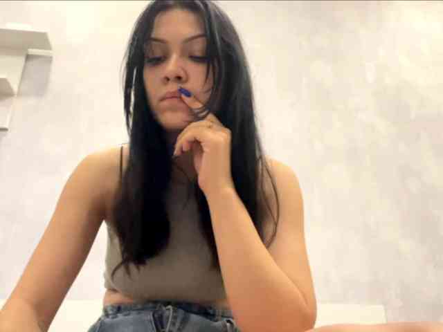EmeritaFroehner webcam