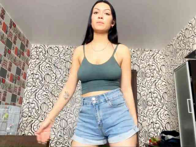 EmeritaFroehner webcam