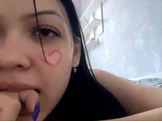 EmeritaFroehner webcam