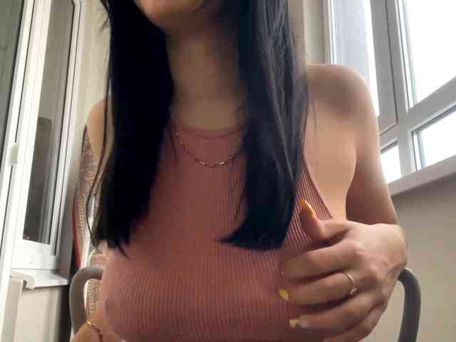EmeritaFroehner webcam