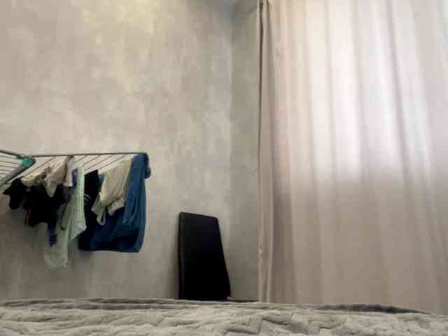 EmeritaFroehner webcam