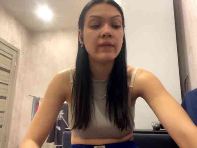EmeritaFroehner webcam