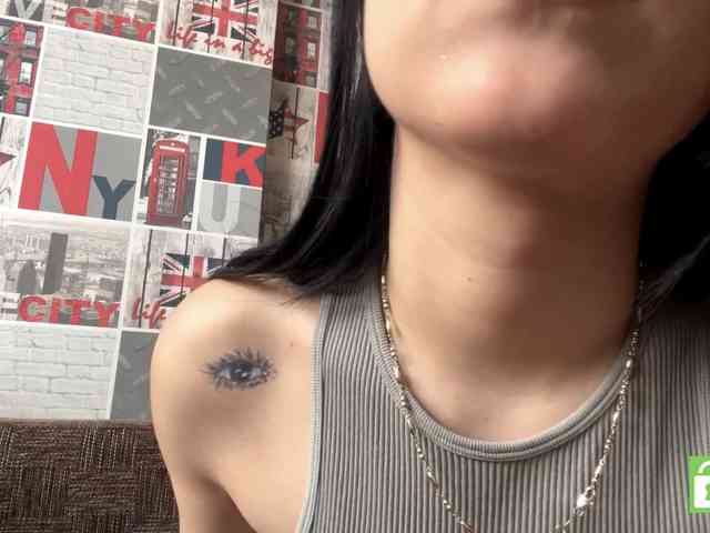 EmeritaFroehner webcam