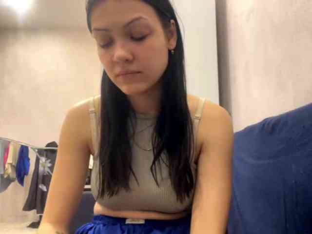 EmeritaFroehner webcam
