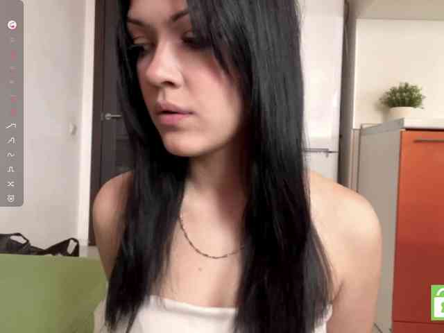 EmeritaFroehner webcam