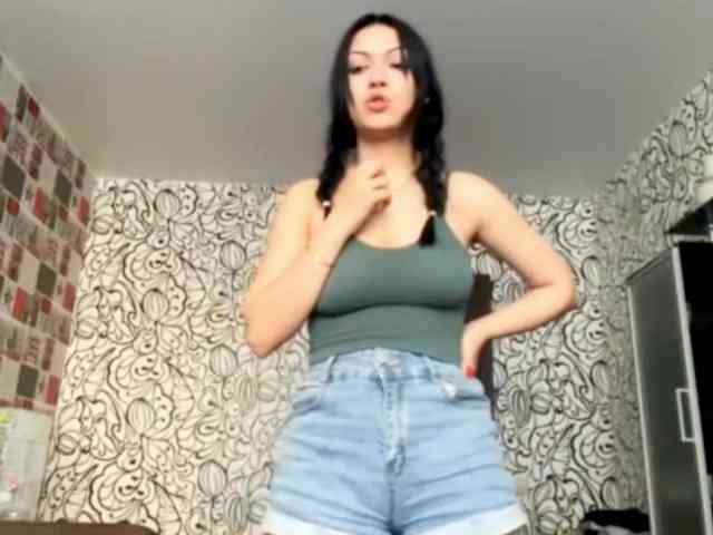 EmeritaFroehner webcam