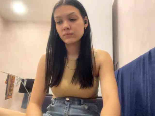EmeritaFroehner webcam
