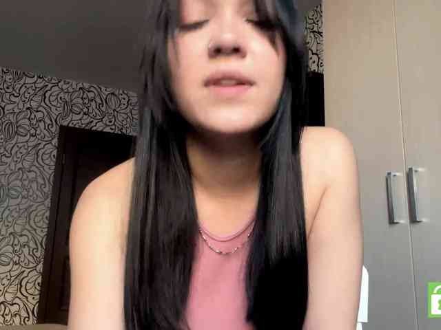 EmeritaFroehner webcam