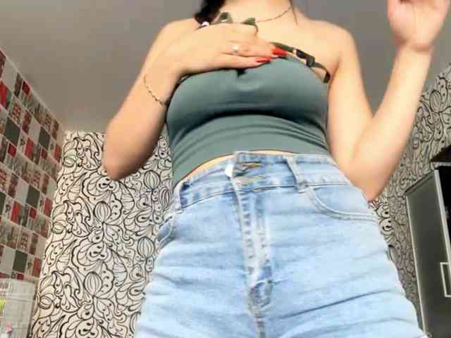 EmeritaFroehner webcam