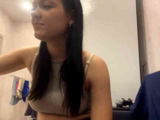 EmeritaFroehner webcam