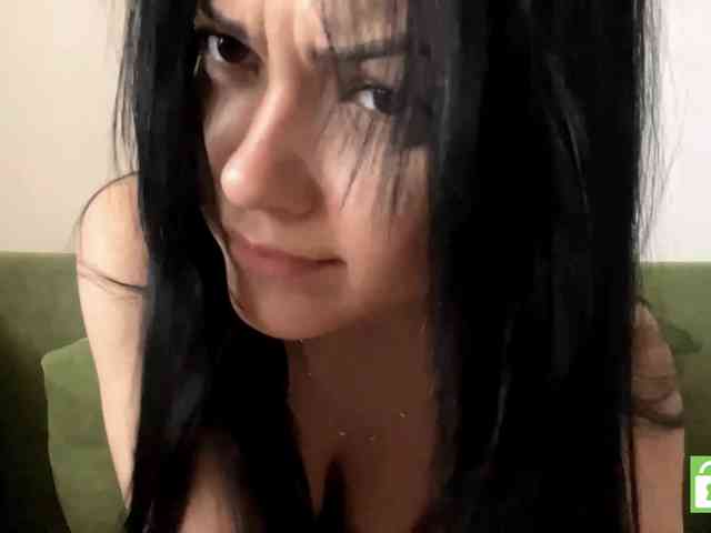 EmeritaFroehner webcam