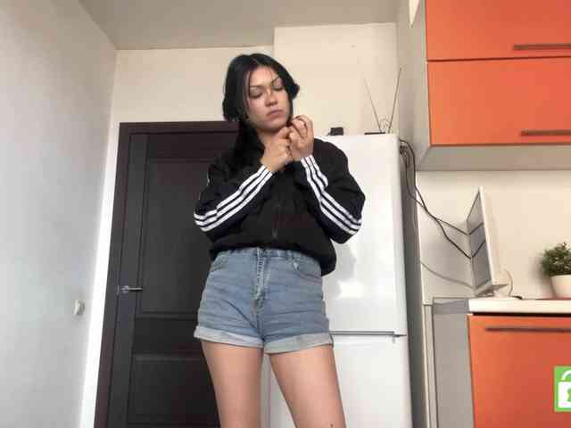 EmeritaFroehner webcam