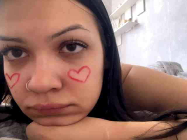 EmeritaFroehner webcam