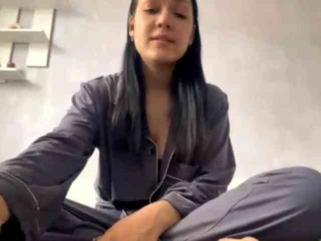 EmeritaFroehner webcam