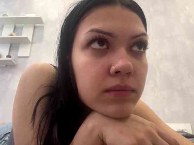 EmeritaFroehner webcam