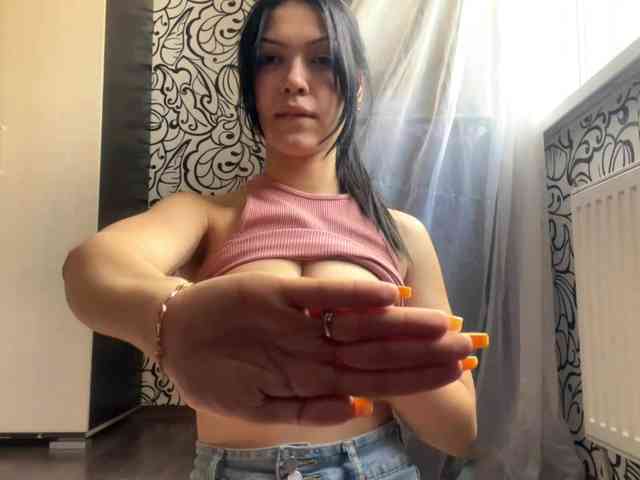 EmeritaFroehner webcam