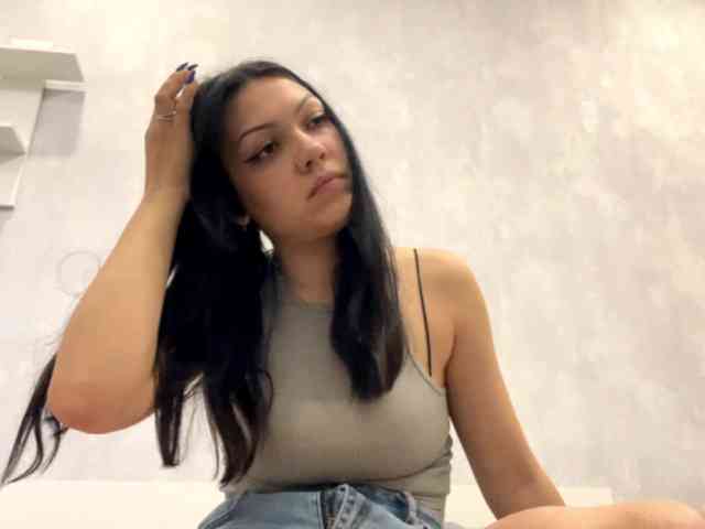 EmeritaFroehner webcam