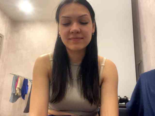 EmeritaFroehner webcam