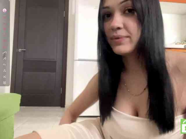 EmeritaFroehner webcam