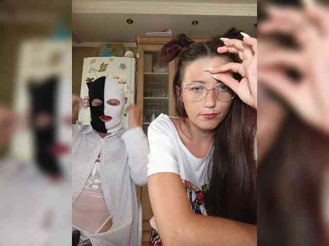 DoubleTalk Sex Cam Show